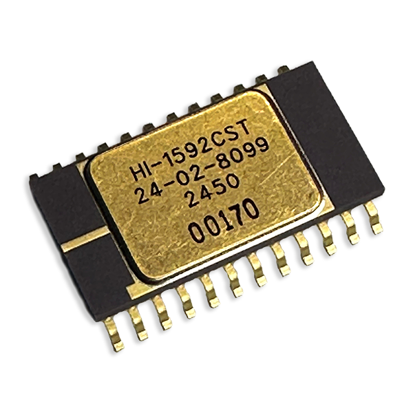 Chip del HI-1592 sometido a pruebas de radiación en un entorno de laboratorio.