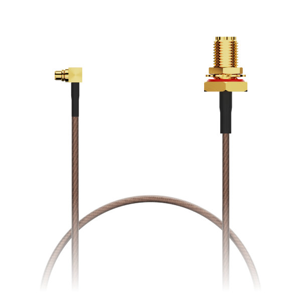 Primer plano de los nuevos cables MMCX a SMA de GCT con conectores y cable coaxial RG-178.